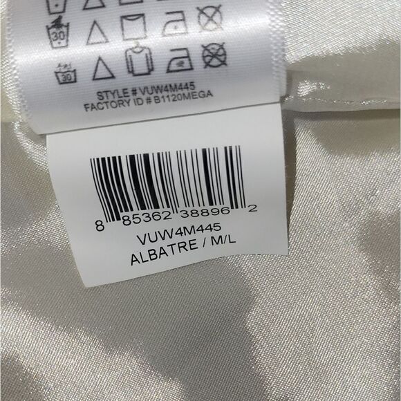 NWOT Womens BCBGENERATION Faux Fur Vest Tan M/L - Picture 10 of 10